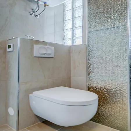 Apartment Apartment In Trogir Near The Beach, Cleaning Included Trogir