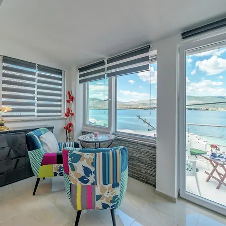 Apartment In Trogir Near The Beach, Cleaning Included Apartment